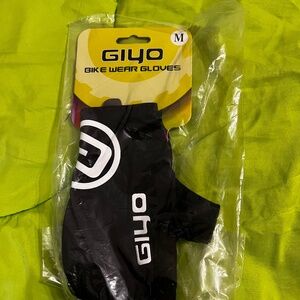 Black Cycling Gloves GIYO Brand Size: M